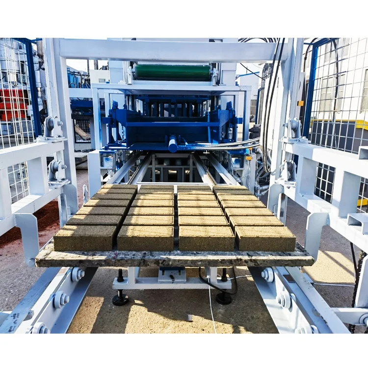 QT8-15 PLC Control Color Paving Block Machinery Production Line 950×900 Pallet Concrete Block Making Machine in Mozambique